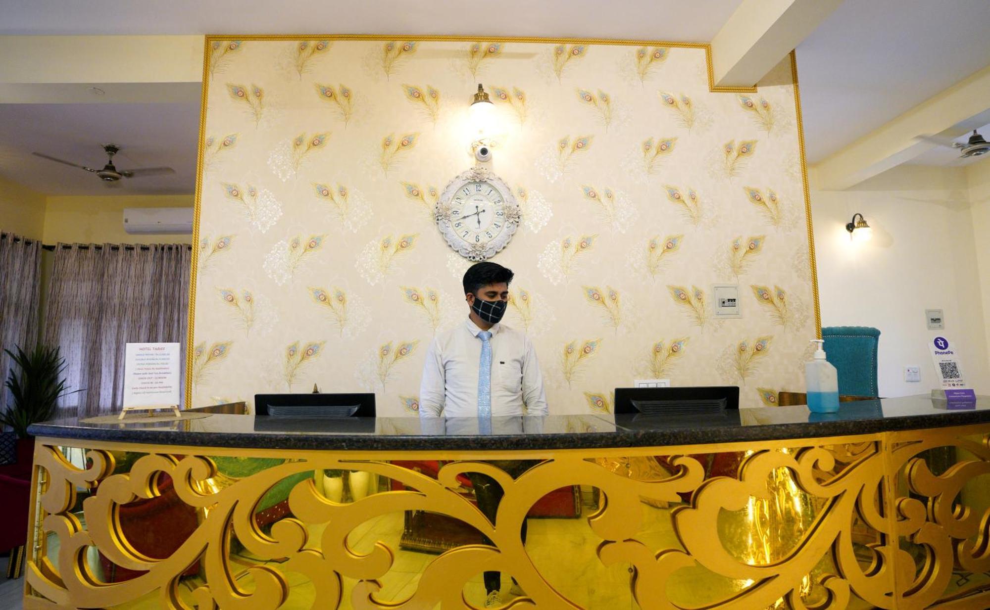 Hotel Neeraj Bhawan- Triveni Ghat Rishīkesh Εξωτερικό φωτογραφία