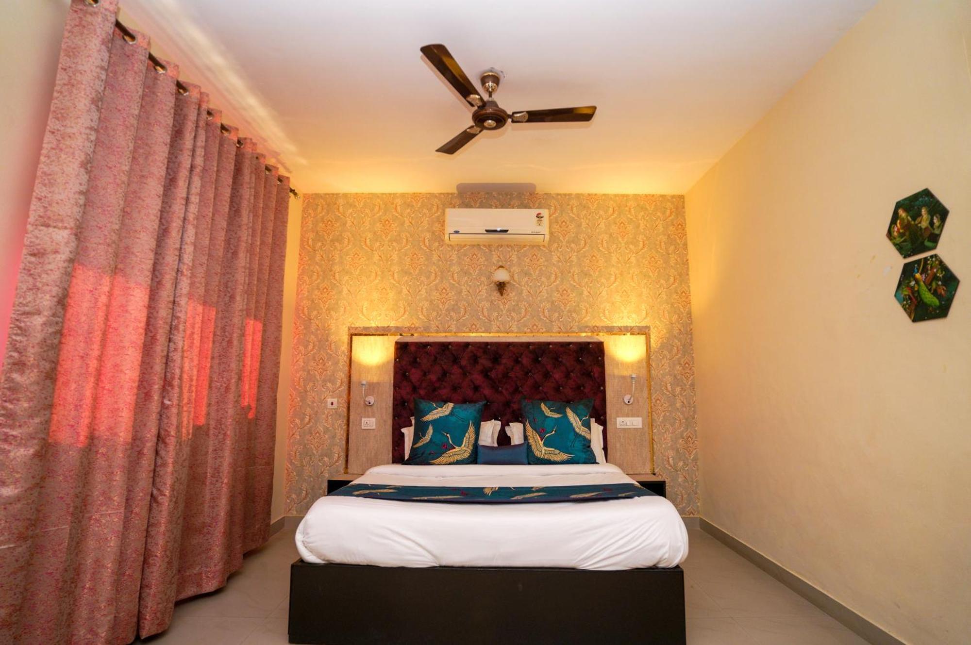 Hotel Neeraj Bhawan- Triveni Ghat Rishīkesh Εξωτερικό φωτογραφία
