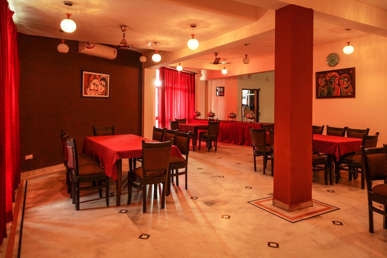 Hotel Neeraj Bhawan- Triveni Ghat Rishīkesh Εξωτερικό φωτογραφία