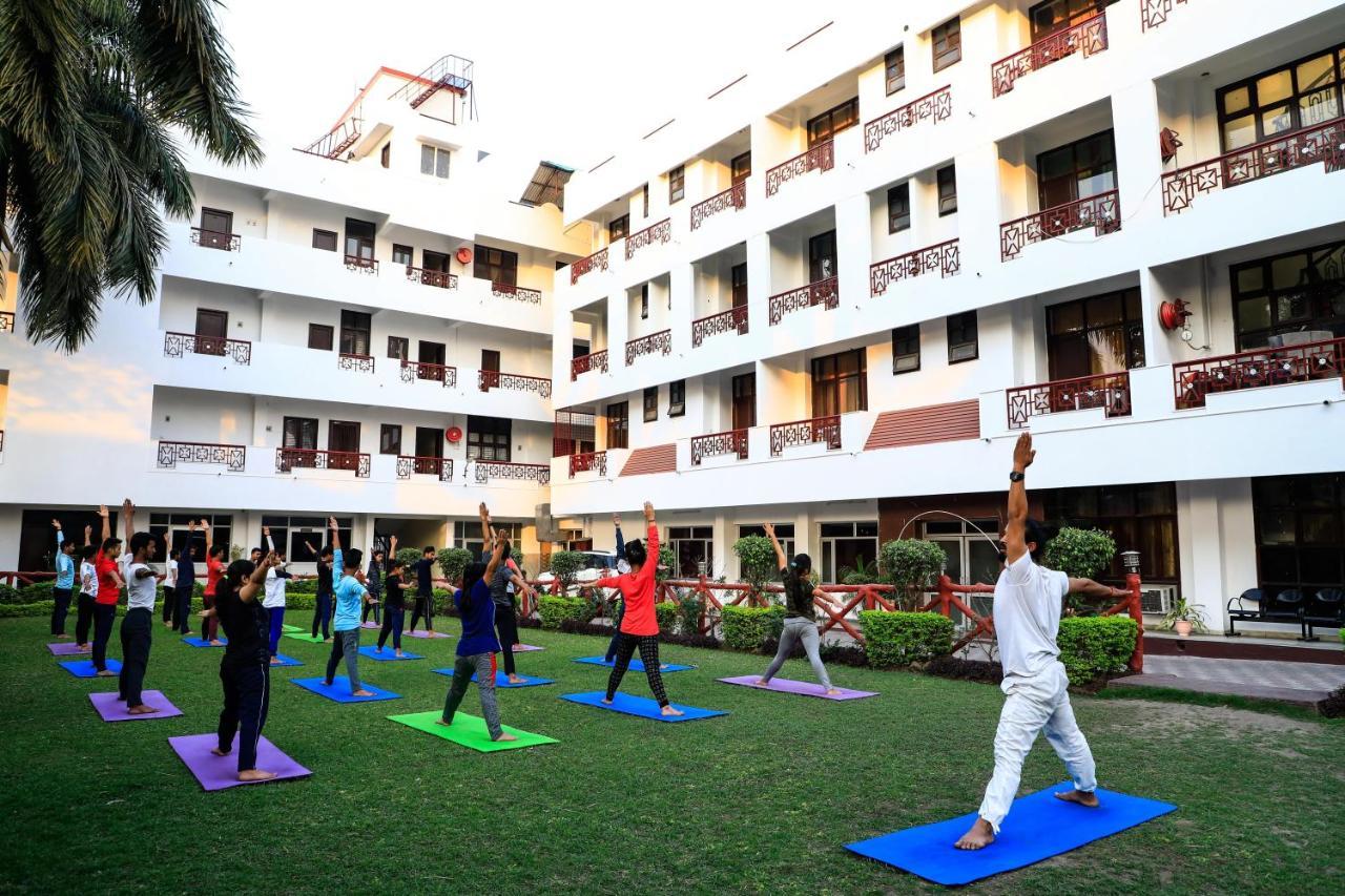 Hotel Neeraj Bhawan- Triveni Ghat Rishīkesh Εξωτερικό φωτογραφία